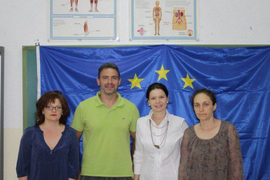 2032_588122714561505_614565112_n [640x480]